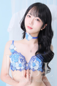 夢町あゆむ